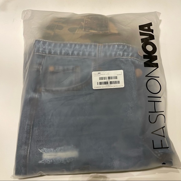 Fashion Nova’ High Waist Camo Jeans - Picture 8 of 11